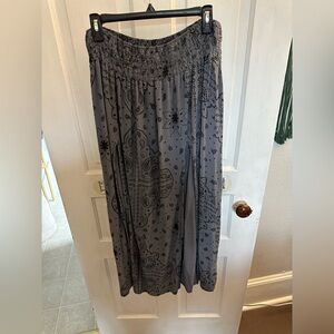 EARTHBOUND Gray Smocked A-Line Midi Skirt